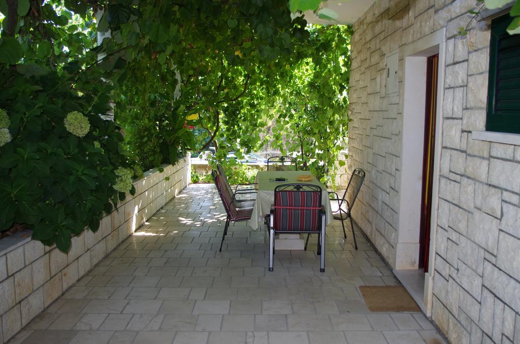 Apartments Luka Lumbarda Exterior foto