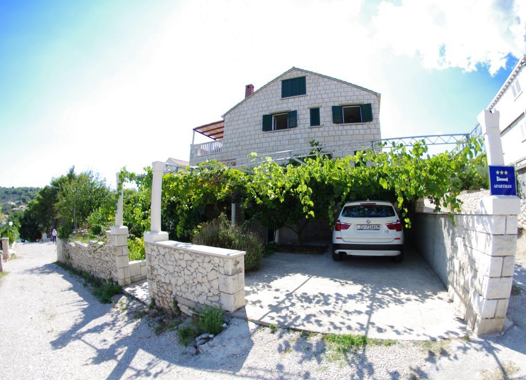 Apartments Luka Lumbarda Exterior foto